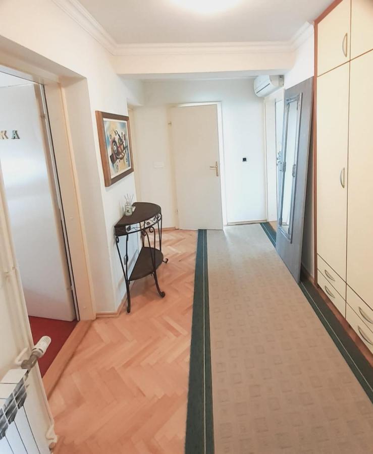 Spacious 80M2 Apartment In The Center Любушки Экстерьер фото